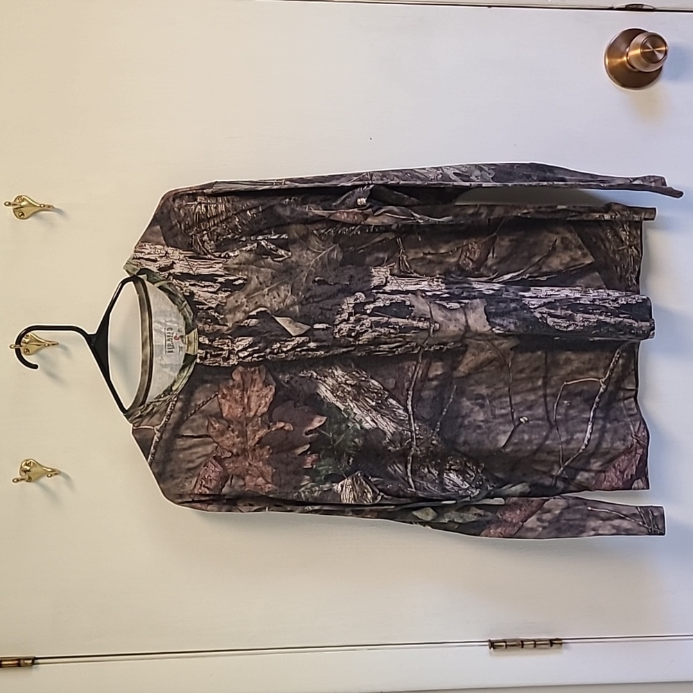 XL Camo Red Head Long sleeve shirt